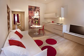 Truly Hotel