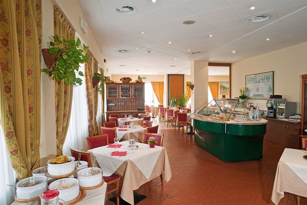 Hotel Cavallo Est 4*