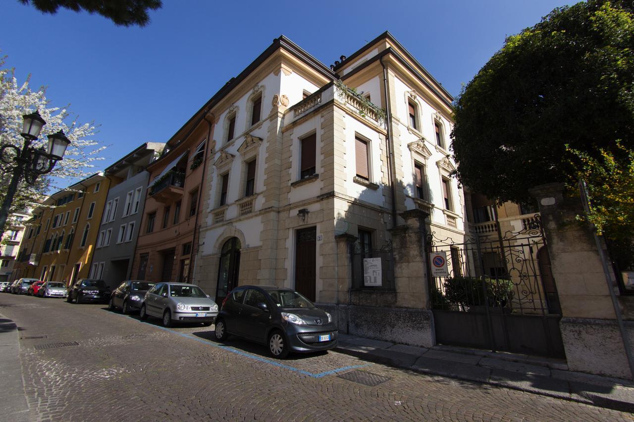 Arena Luxury Guesthouset 2*