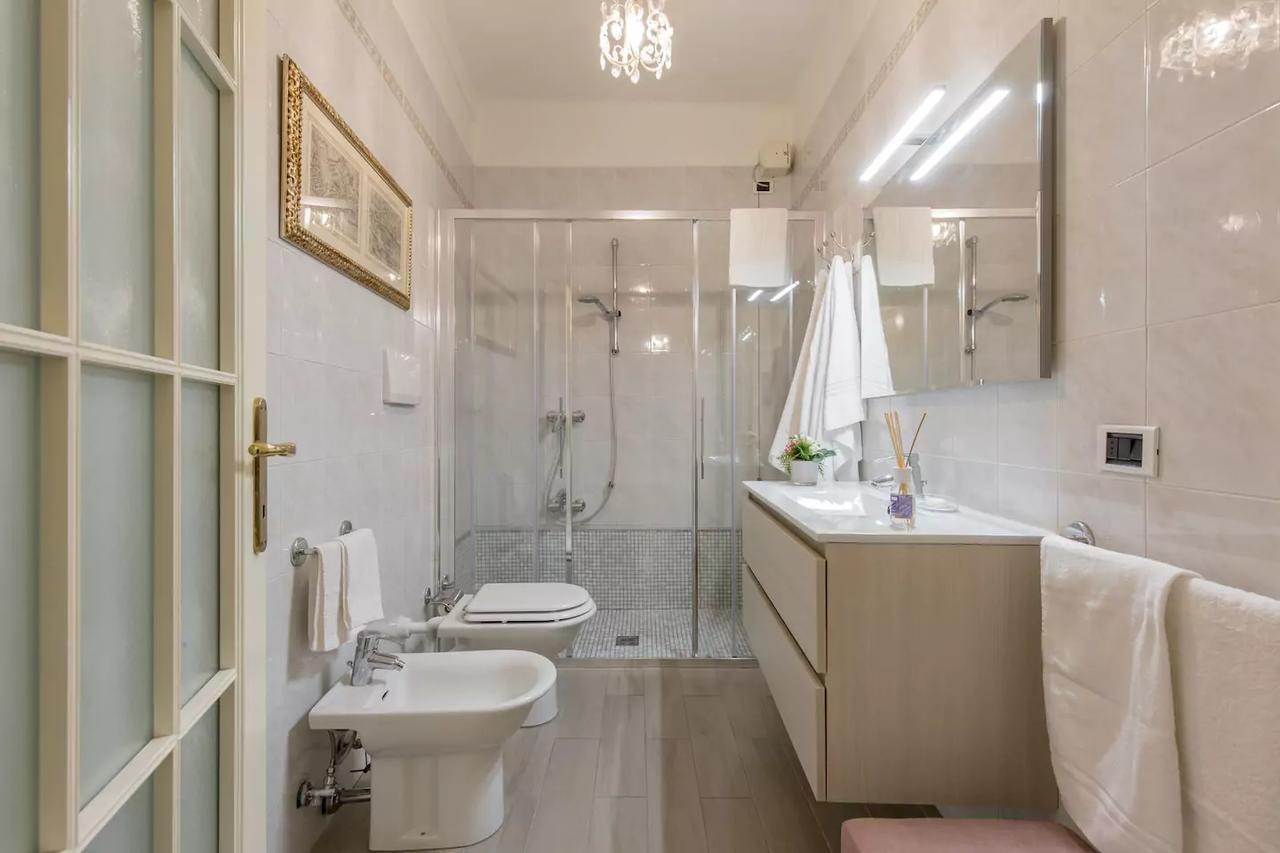 Domus - Incantevole Residenza Difronte A Casa Giulietta Huoneisto