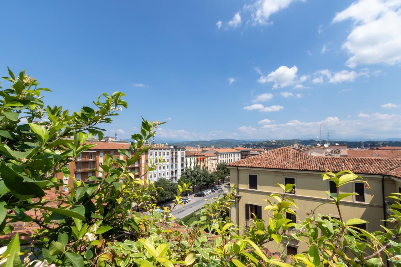 Attico Di Charme Bed & Breakfast 2*