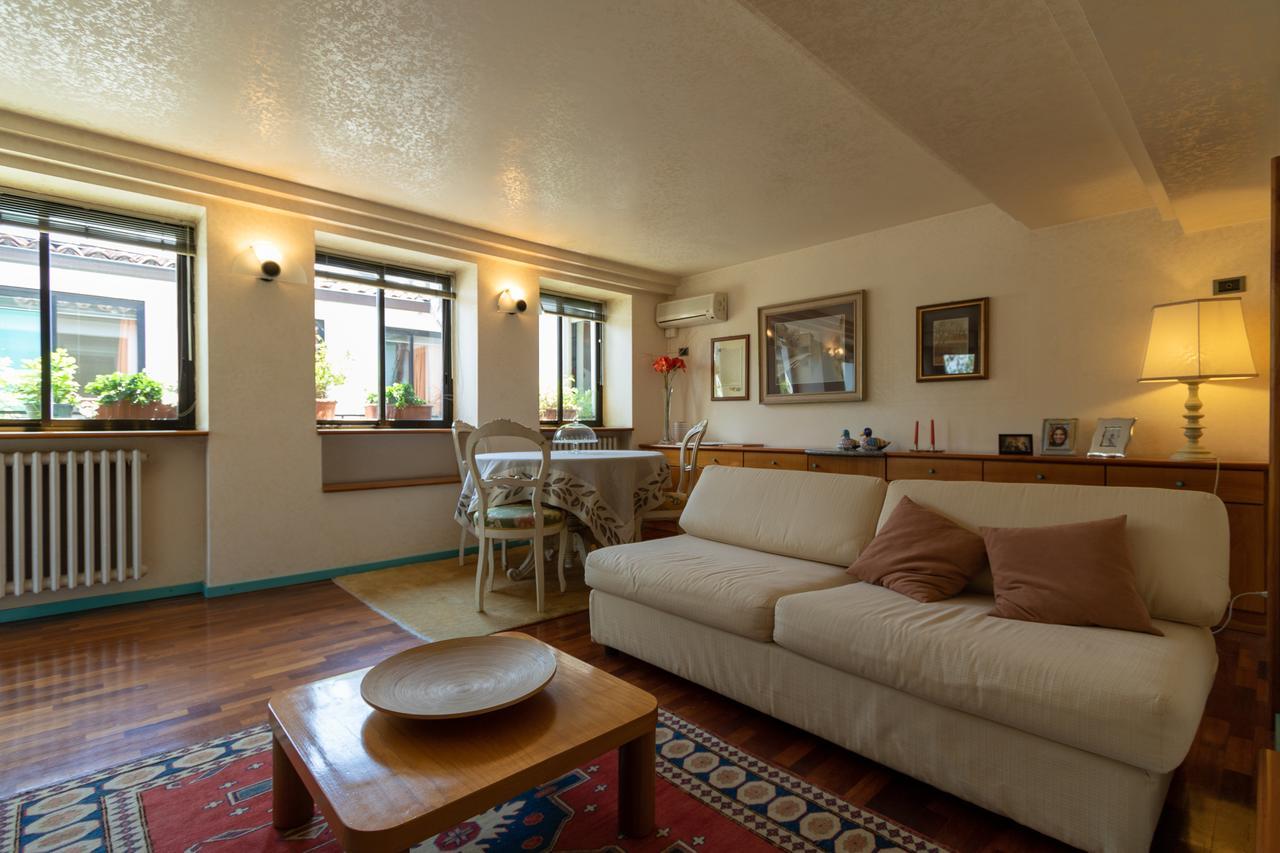 Attico Di Charme Bed & Breakfast 2*