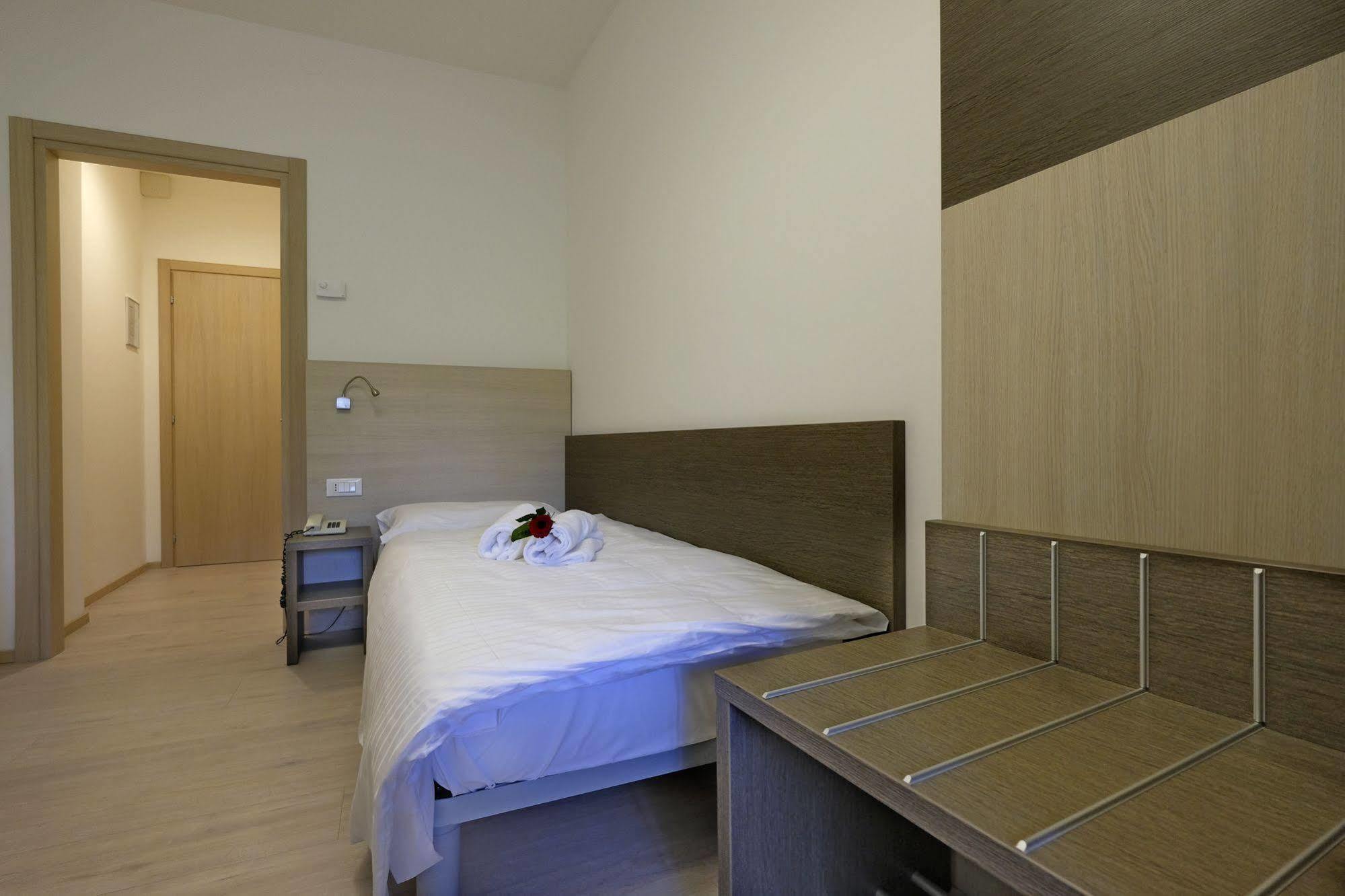 Hotel Gelmini 2*