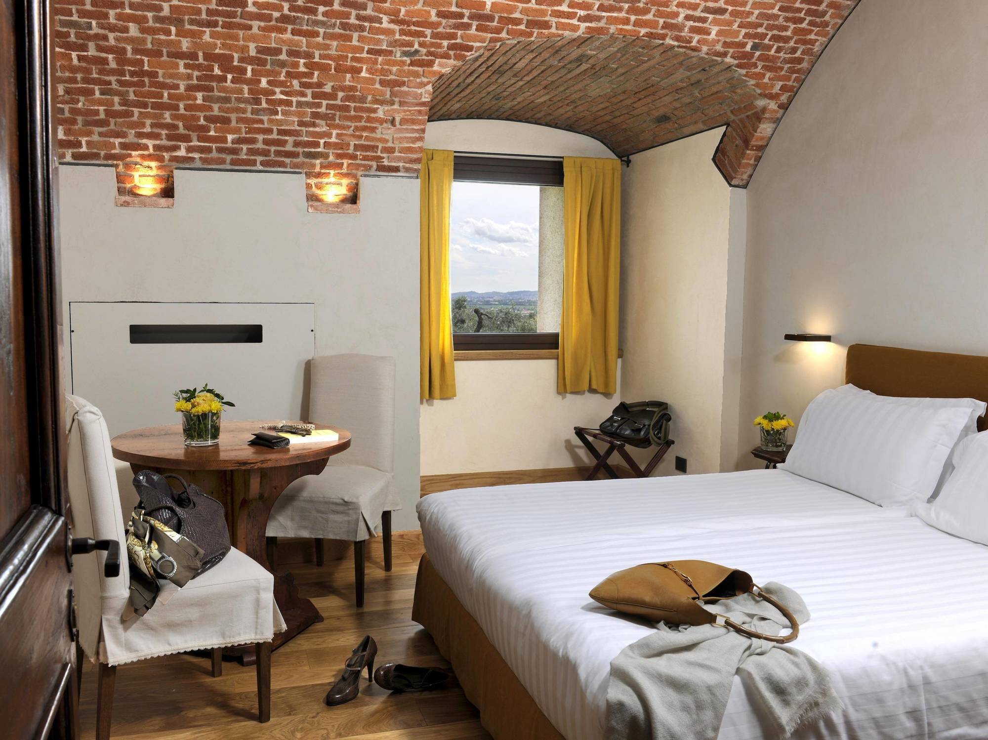 Nhà ở miền quê Delser Manor House