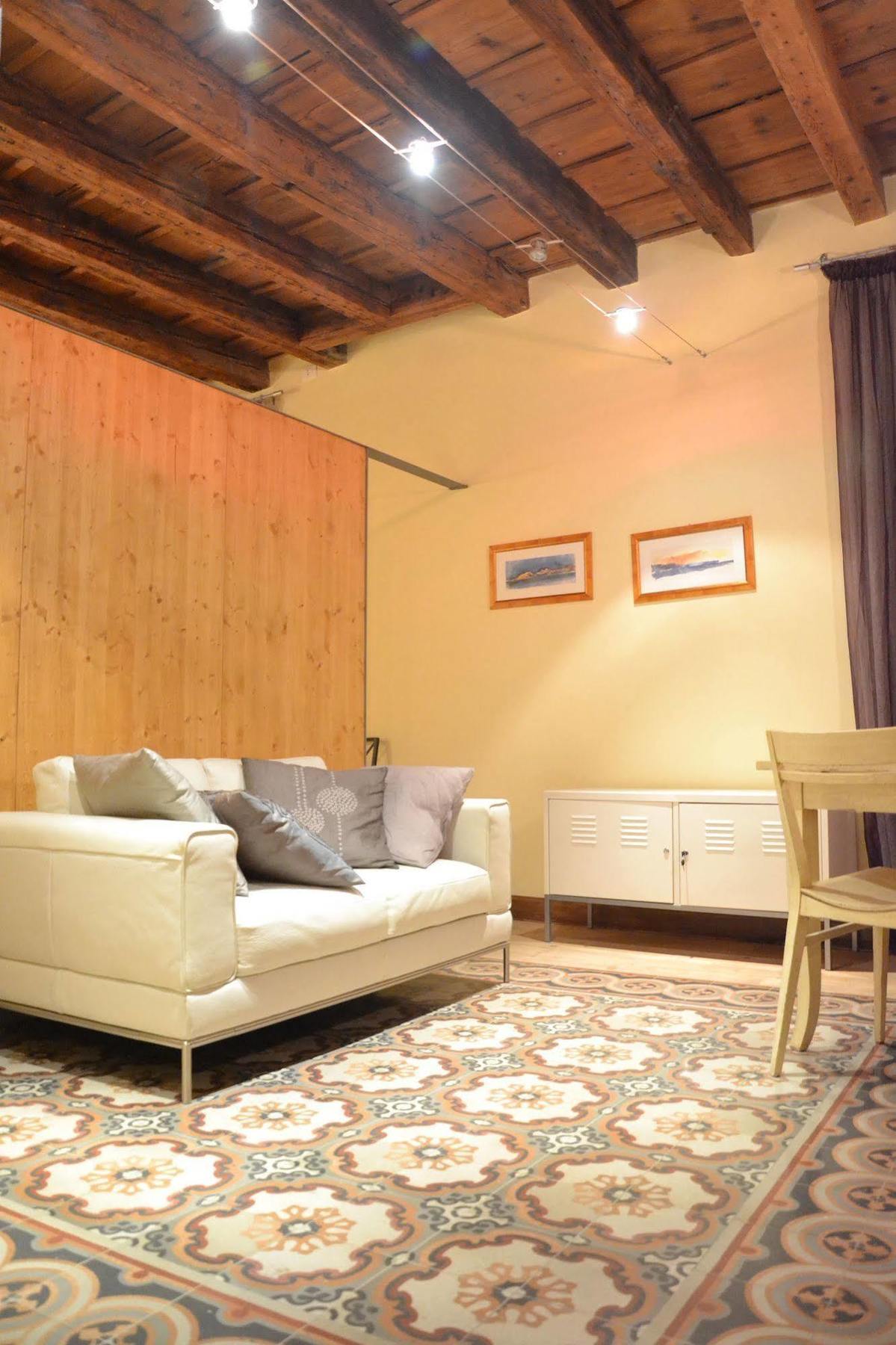 All'opera Prima Bed & Breakfast