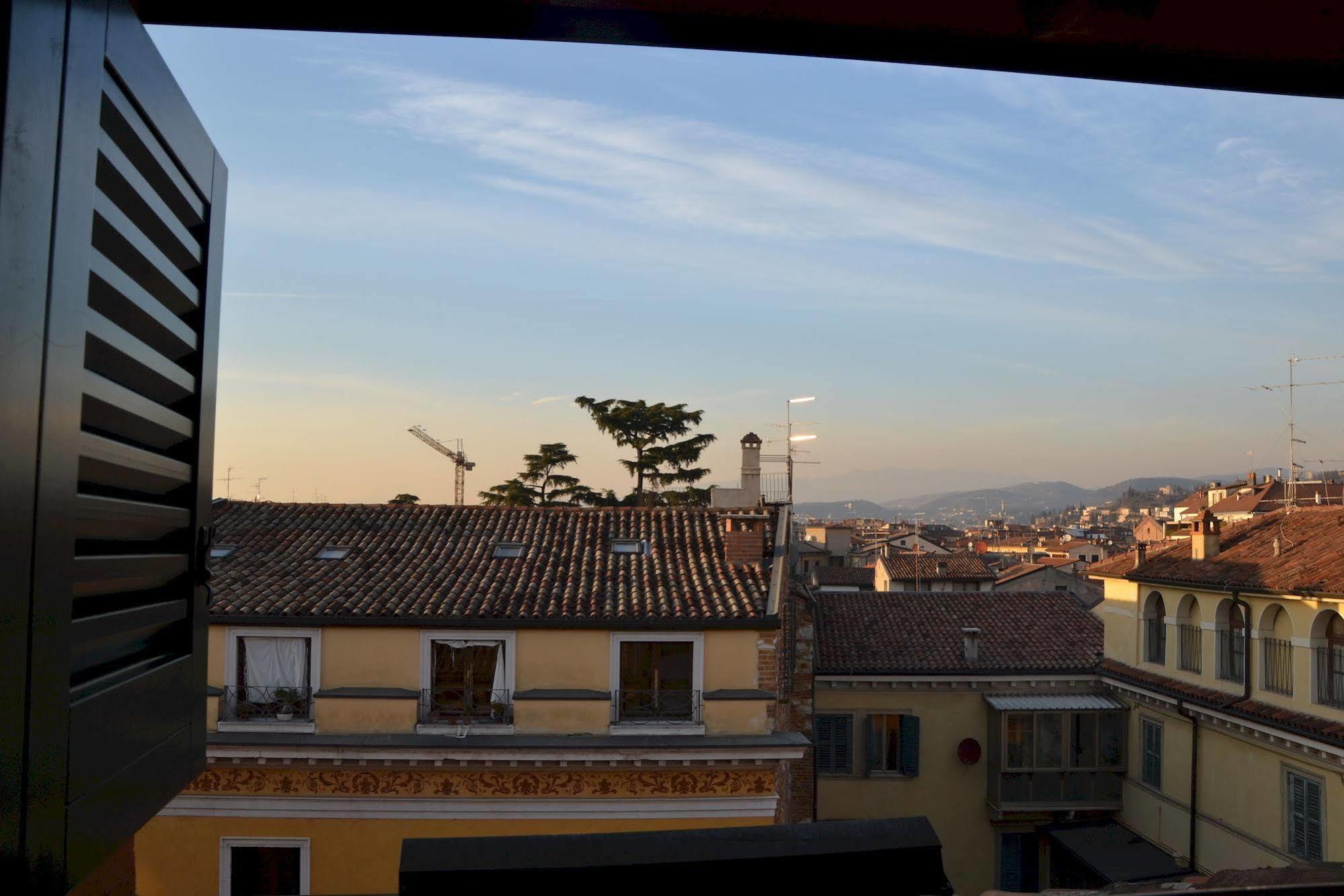 Bed & Breakfast All'opera Prima 2*
