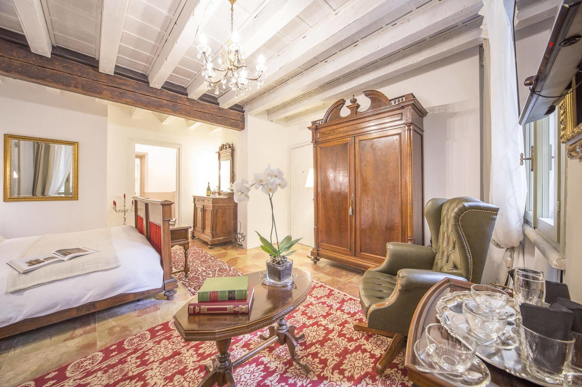 Affittacamere Corte Realdi Boutique 3*