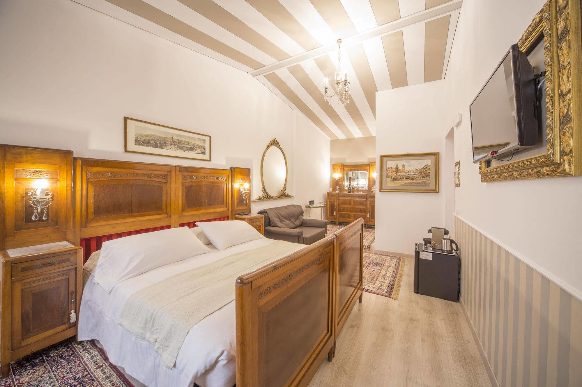 Corte Realdi Boutique 3*