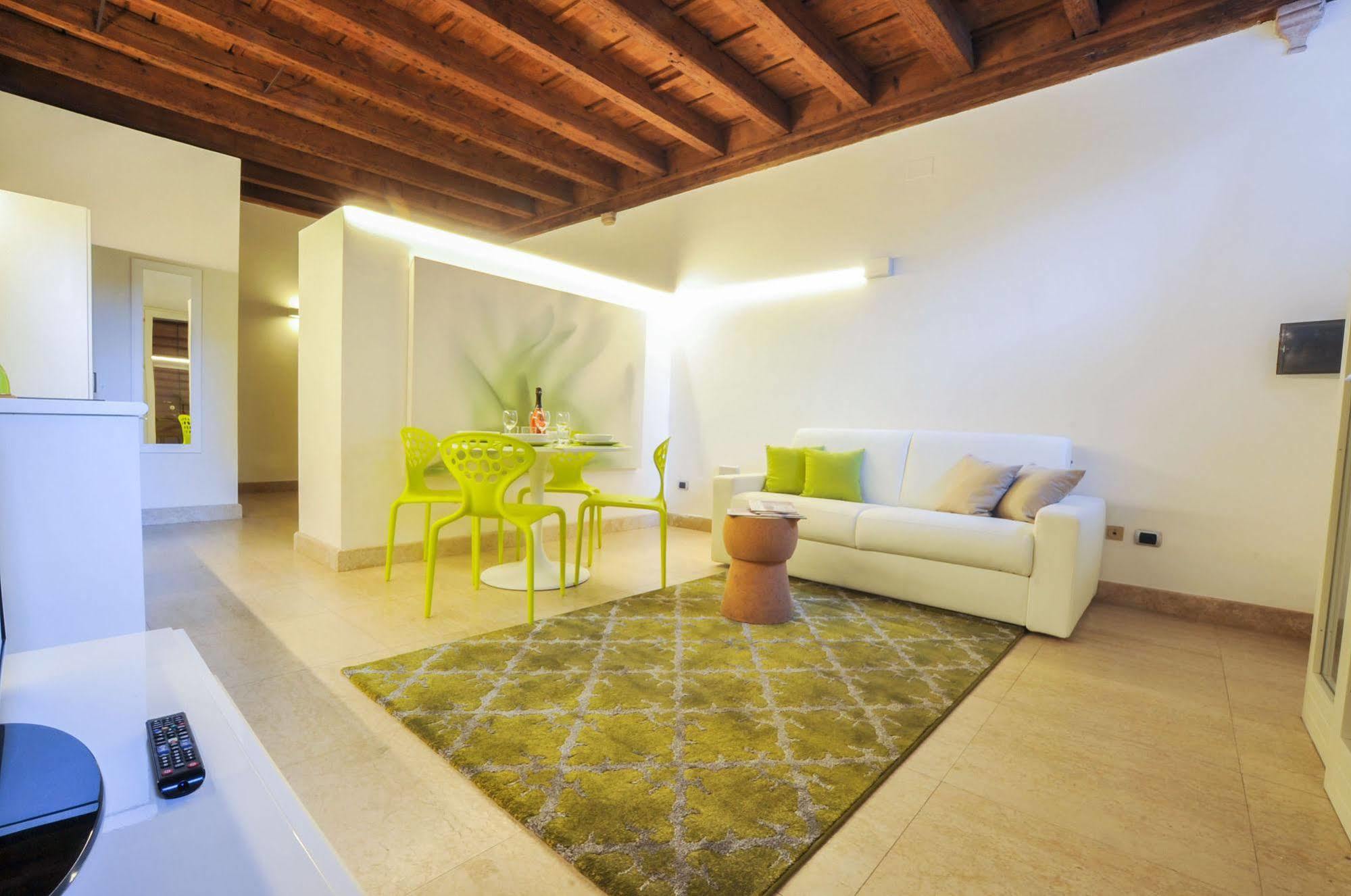 Truly Aparthotel 2*