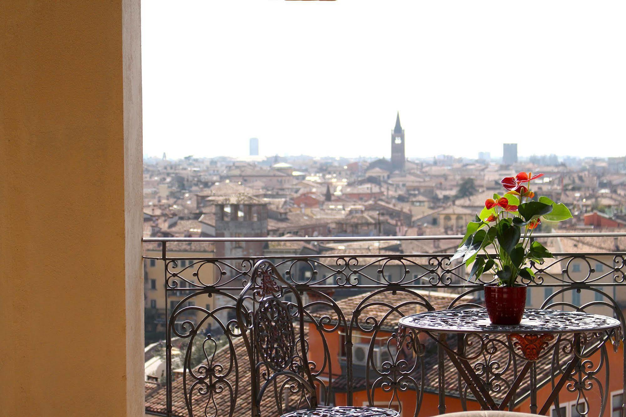3 Verona