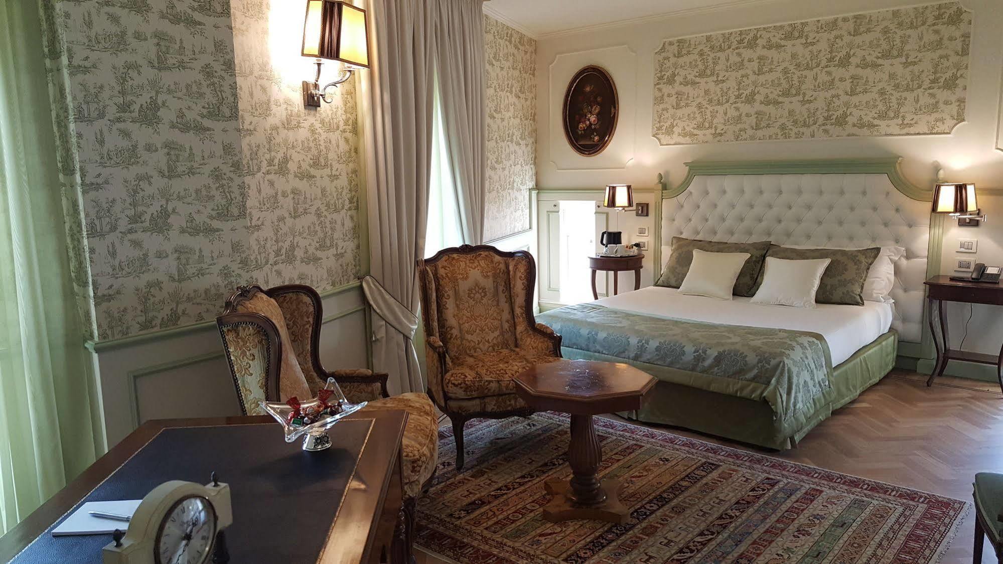 Apartment 3 *