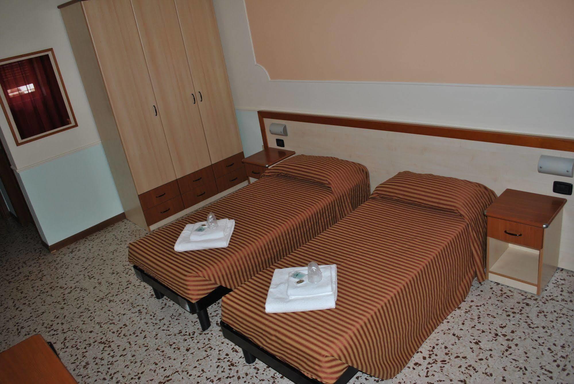 Hotel Centro Carraro Fondazione Di Religione