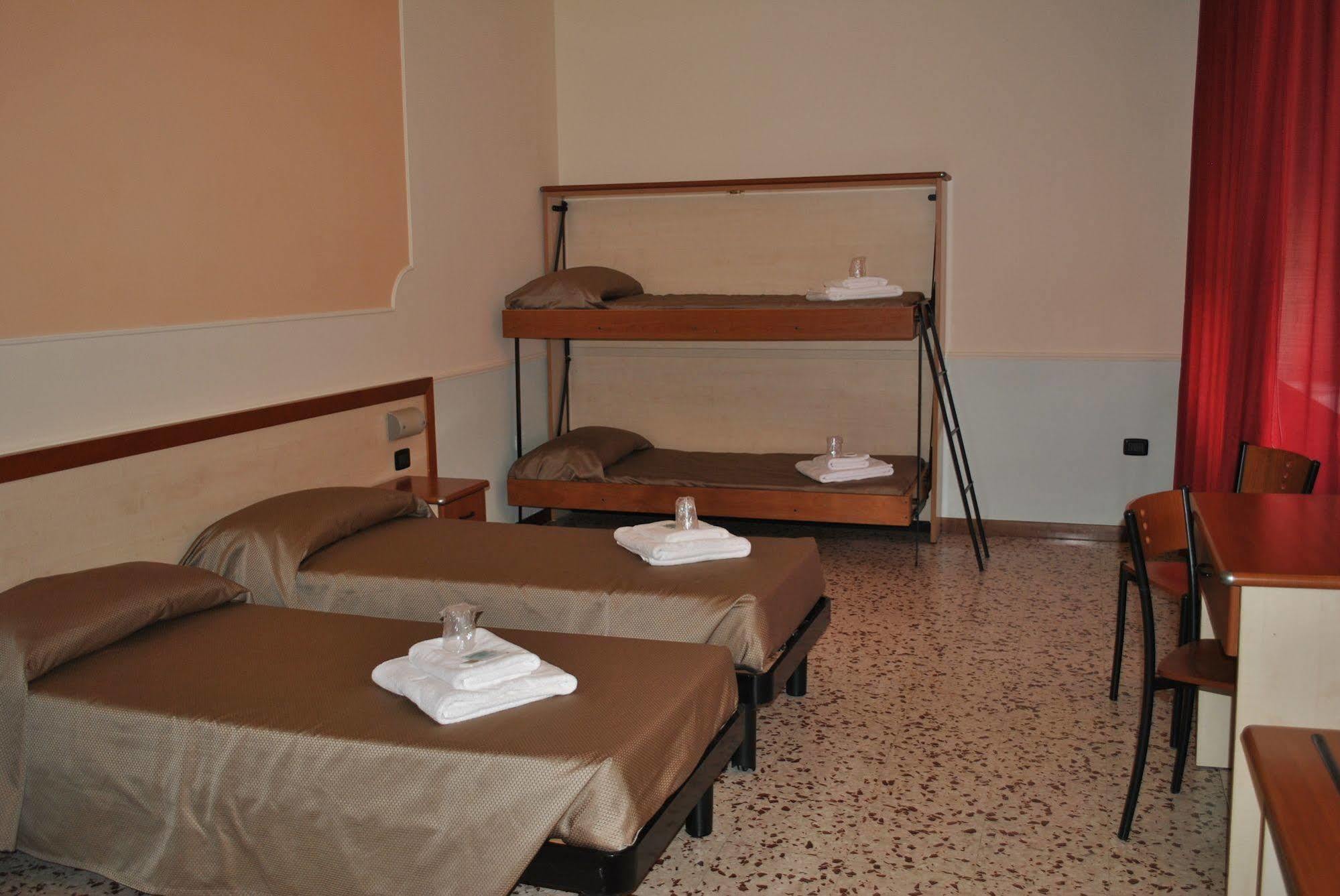Hotel Centro Carraro Fondazione Di Religione