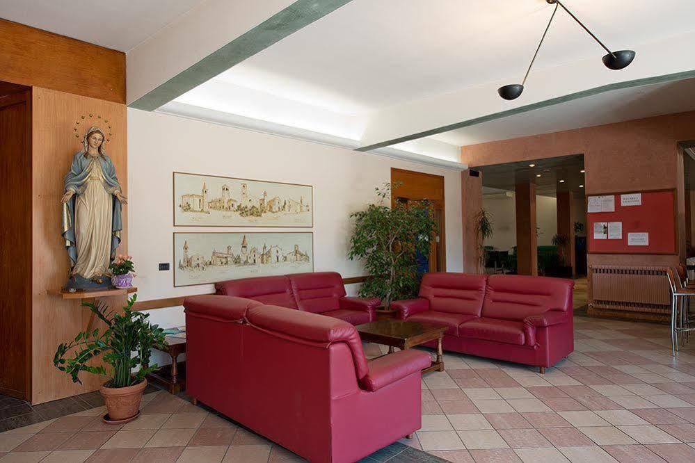 Hotel Centro Carraro Fondazione Di Religione