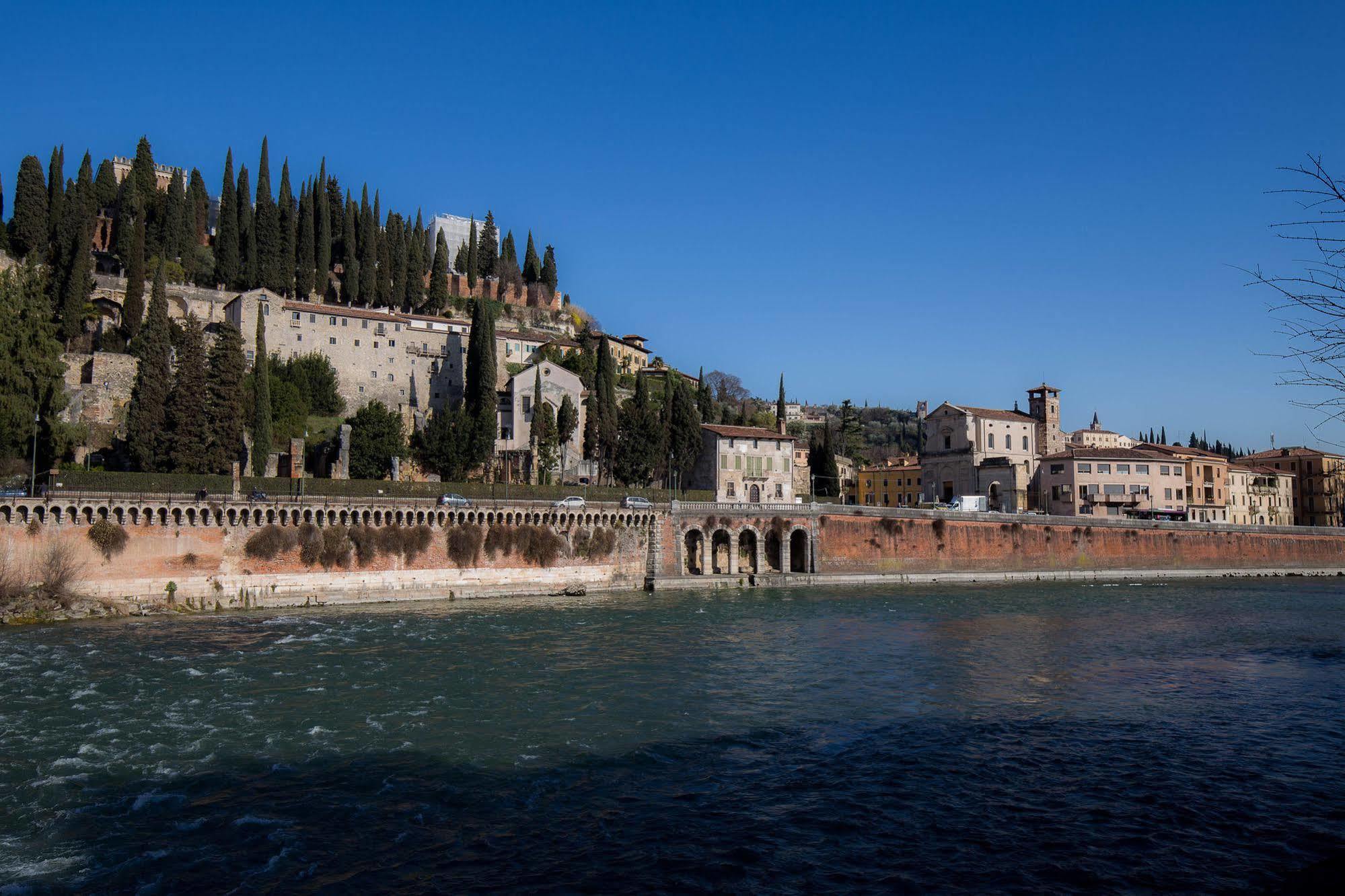 Relais Ponte Pietra Aamiaismajoitus 2*
