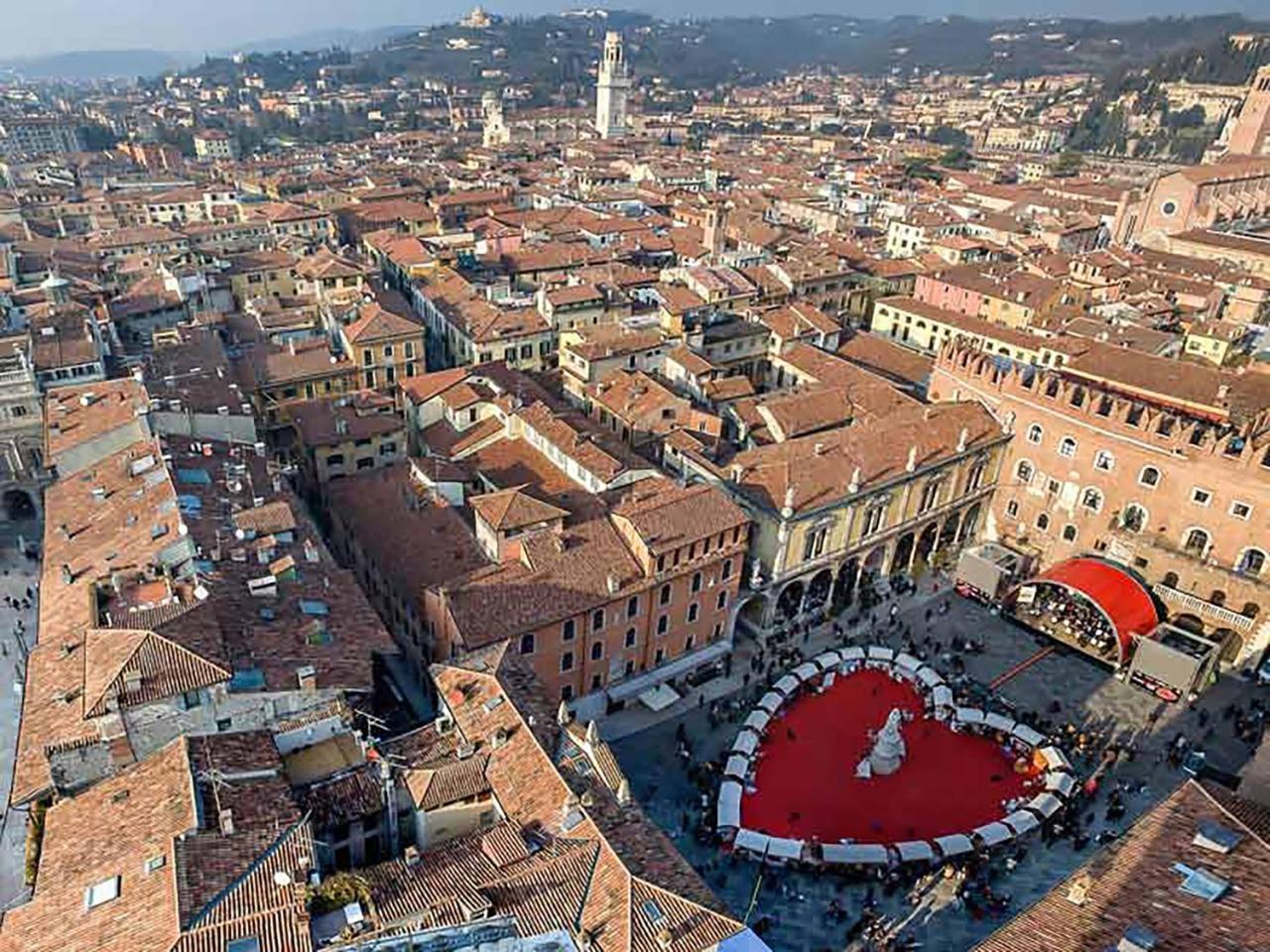 Porta Borsari Astori *