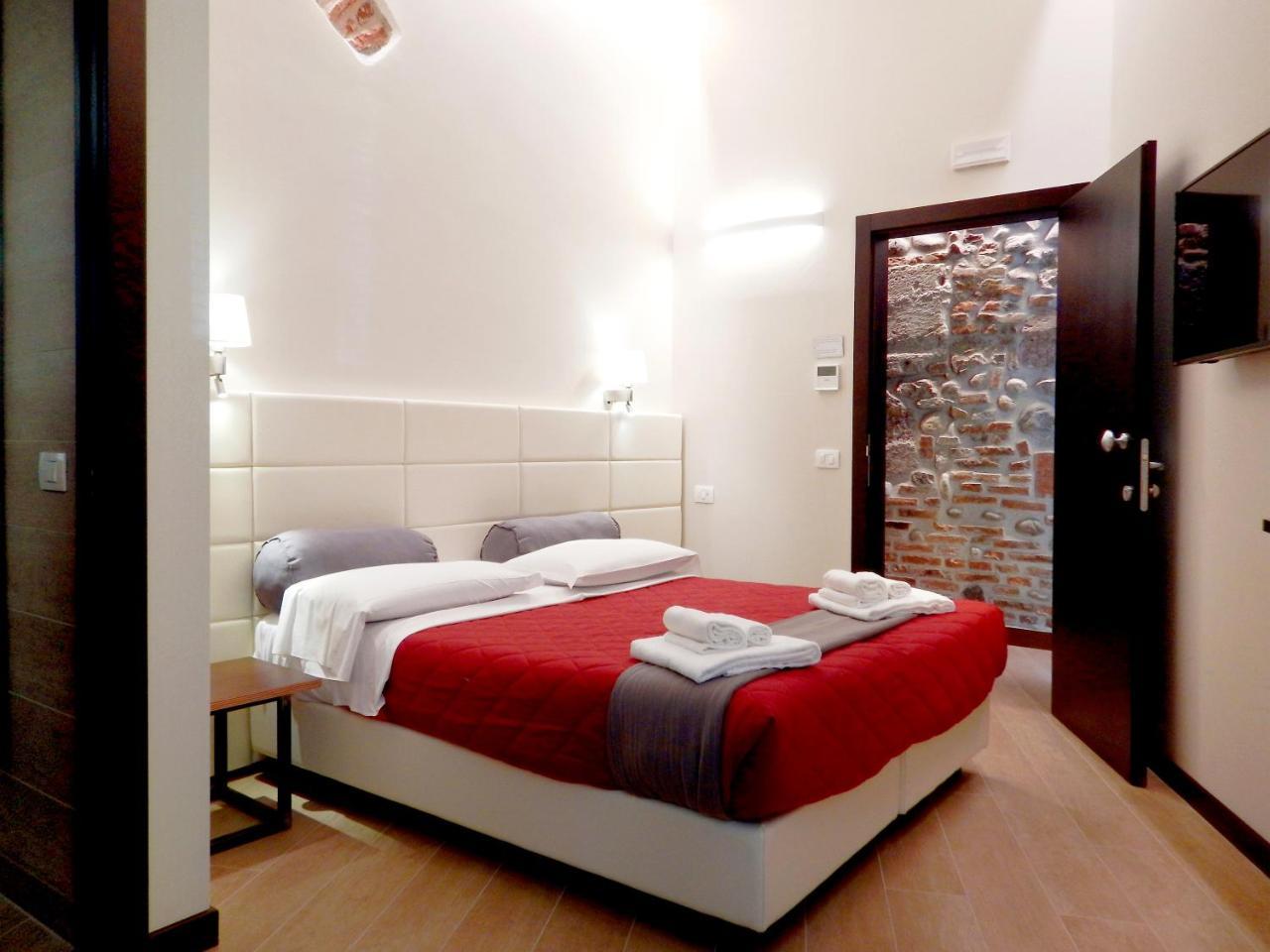 Nhà khách Arena Luxury
