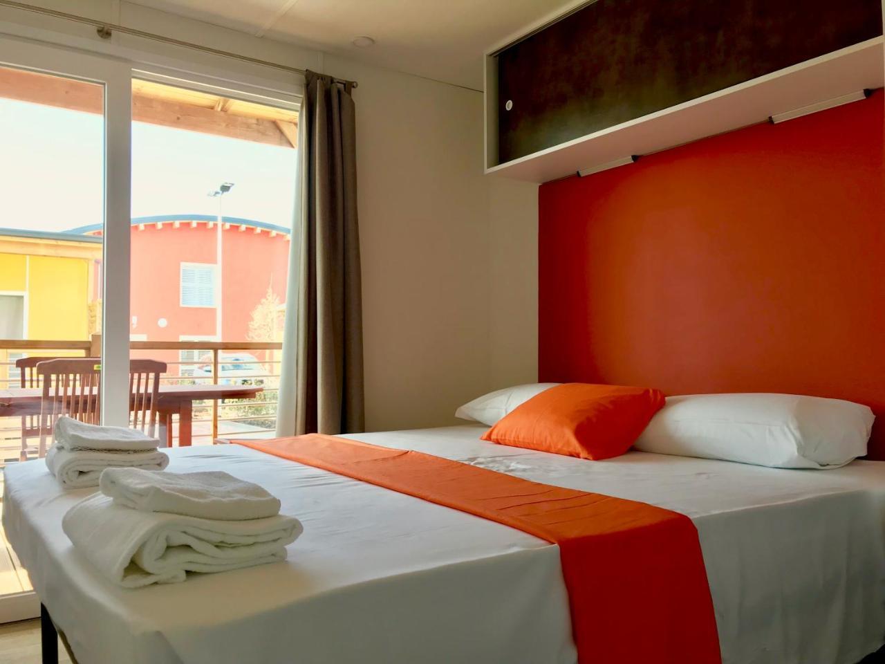 Acampamento Village