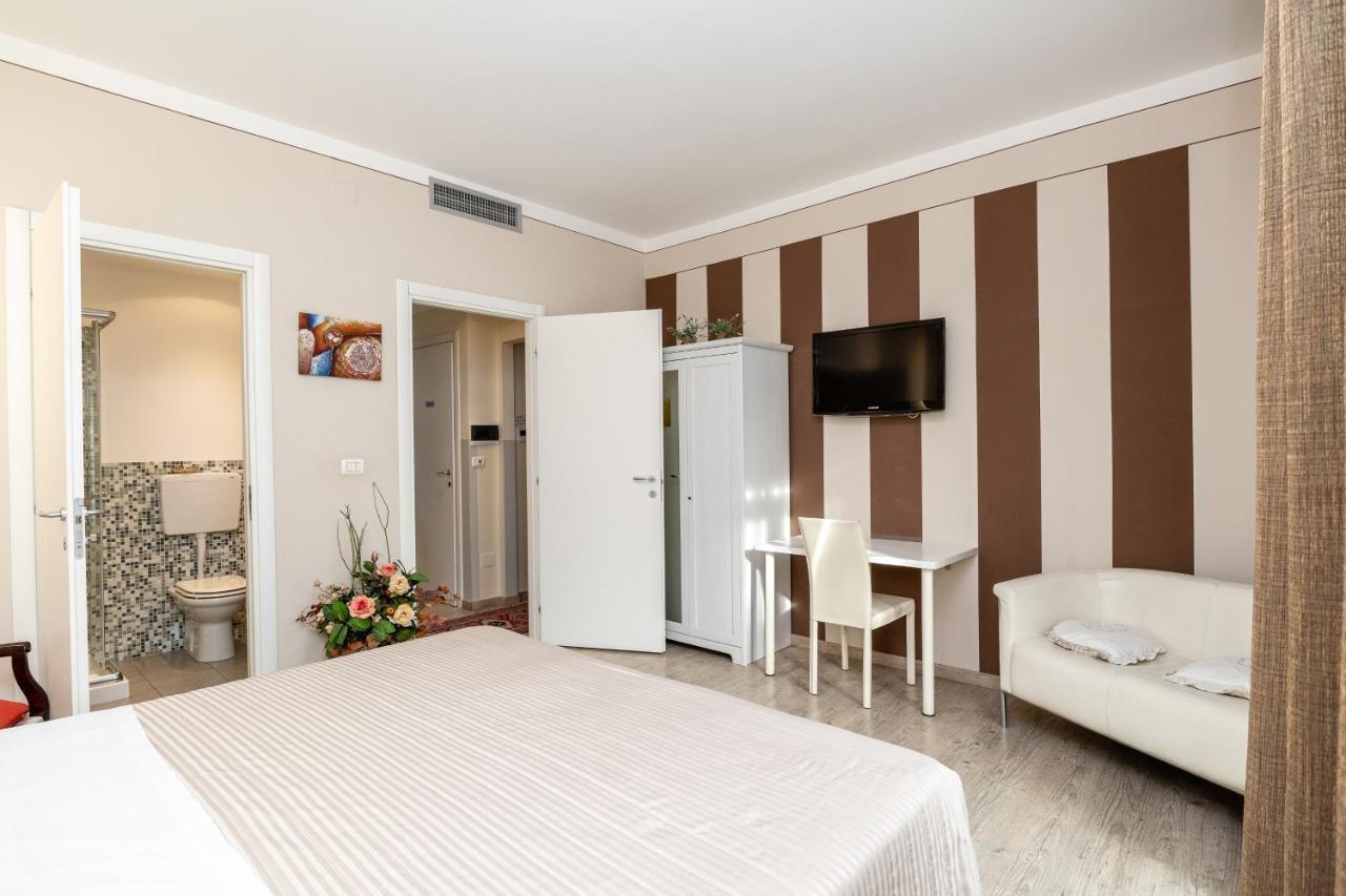 Accademia Bed & Breakfast 2*
