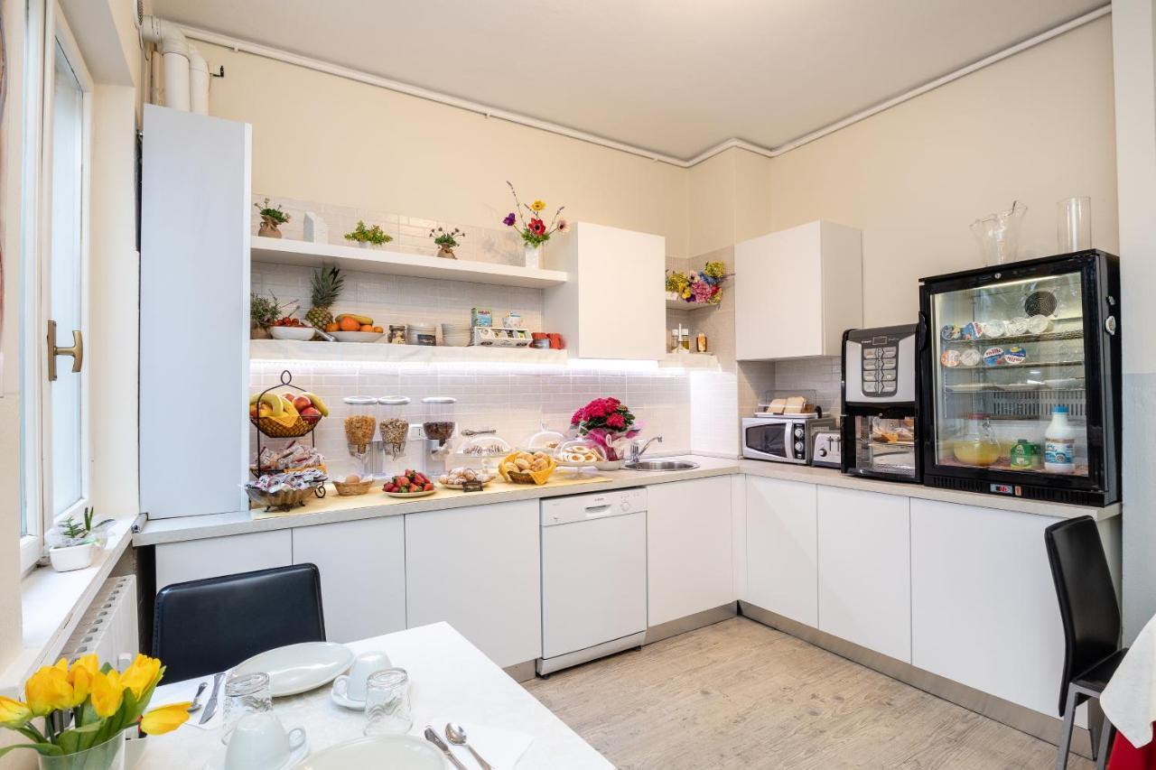 Bed & Breakfast Accademia 2*