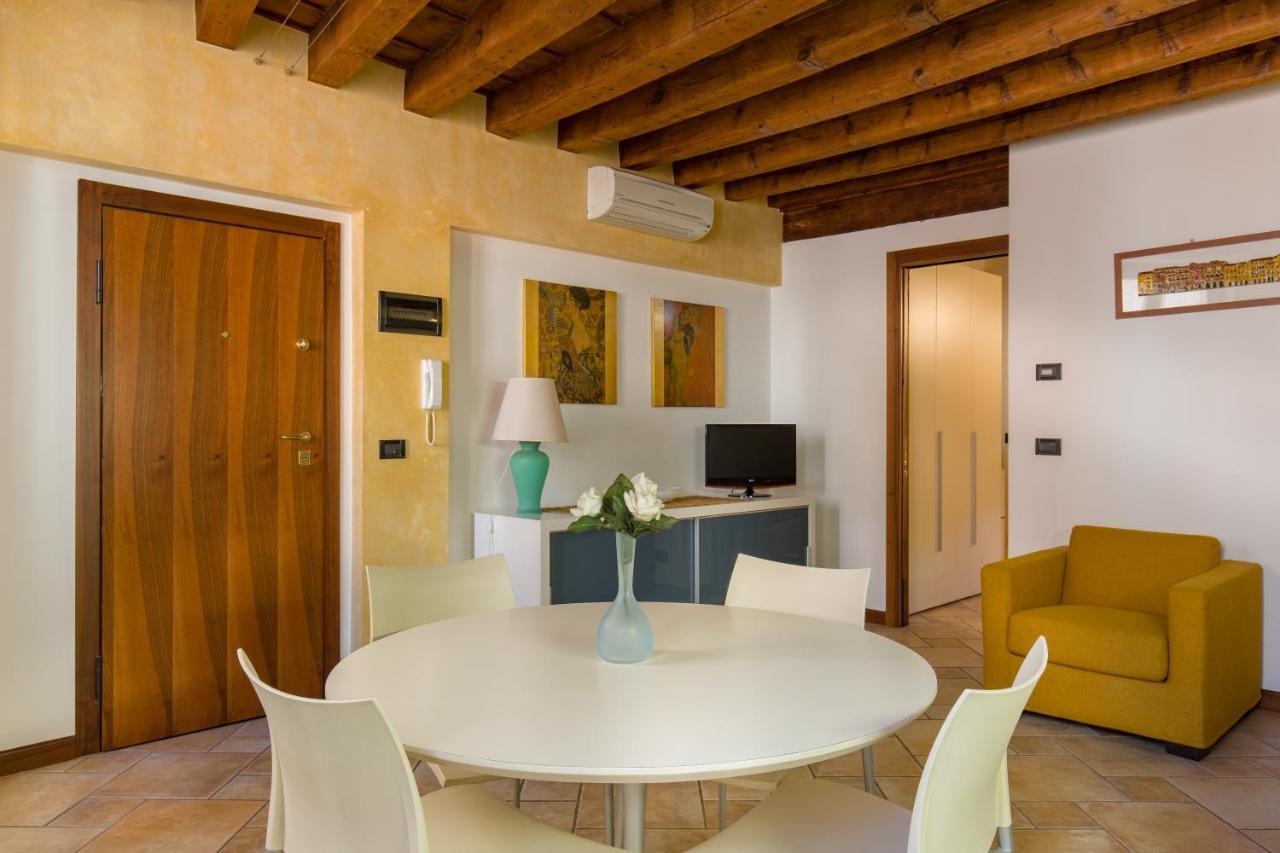 Veronaforent Cadrega Apartment