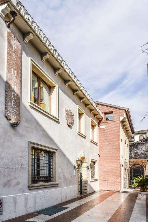 Huoneistohotelli Antico San Zeno Centro Storico 3*