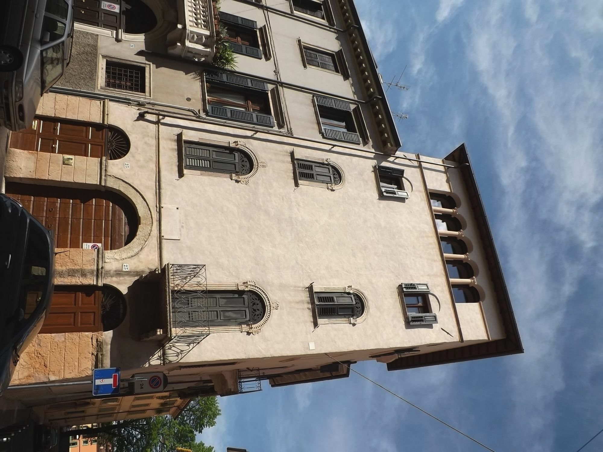Residenza Roccamaggiore Apartment *
