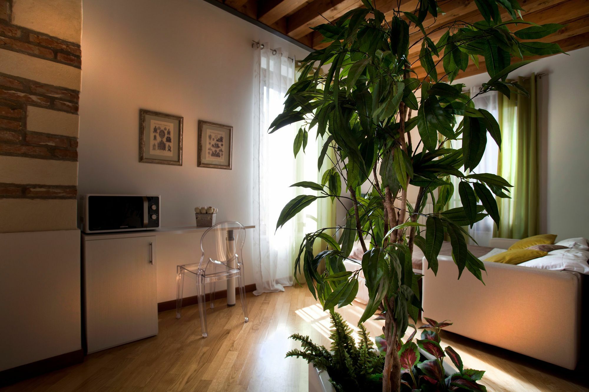 For Rent Topazio Apartment *