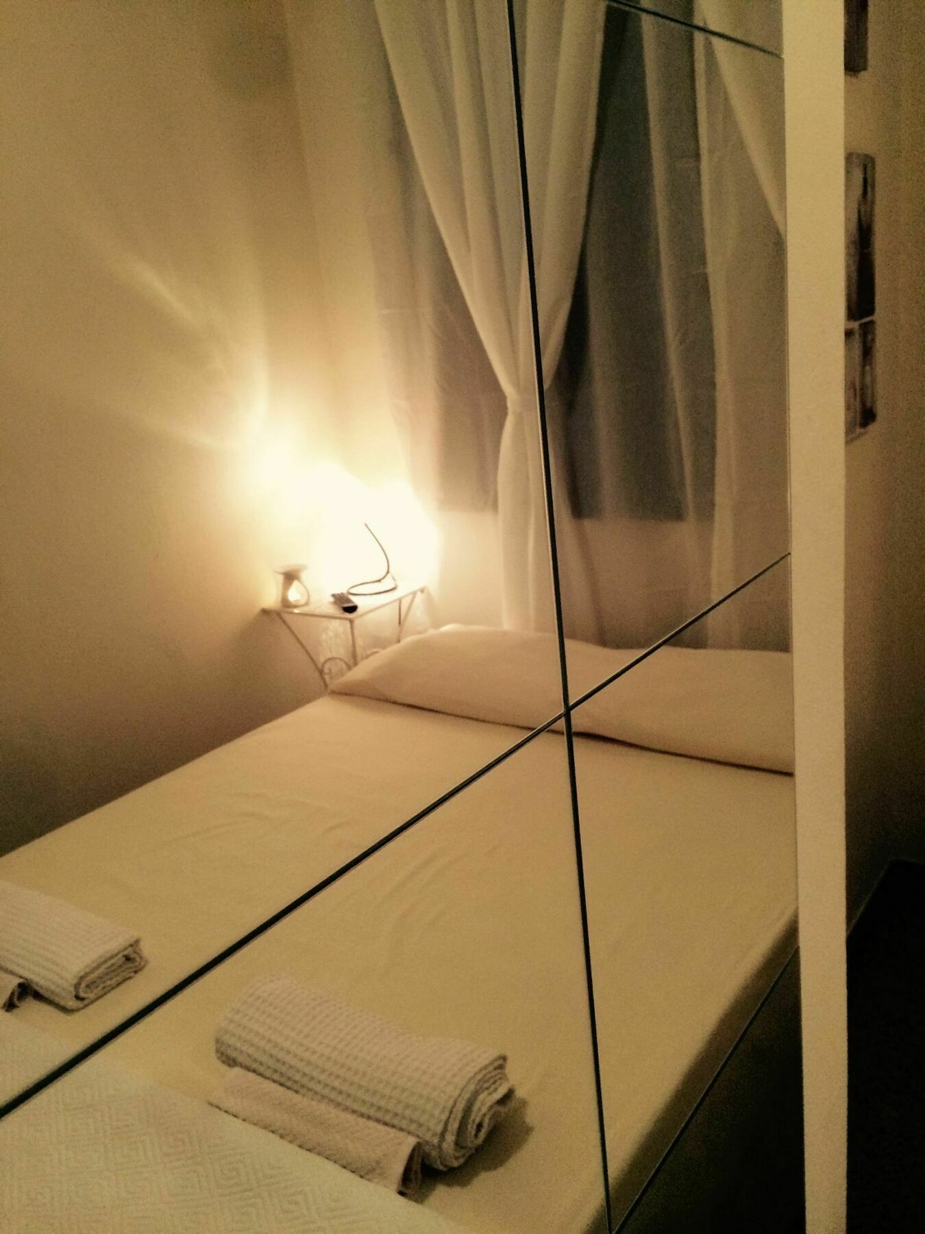 Happiness - Center * Verona