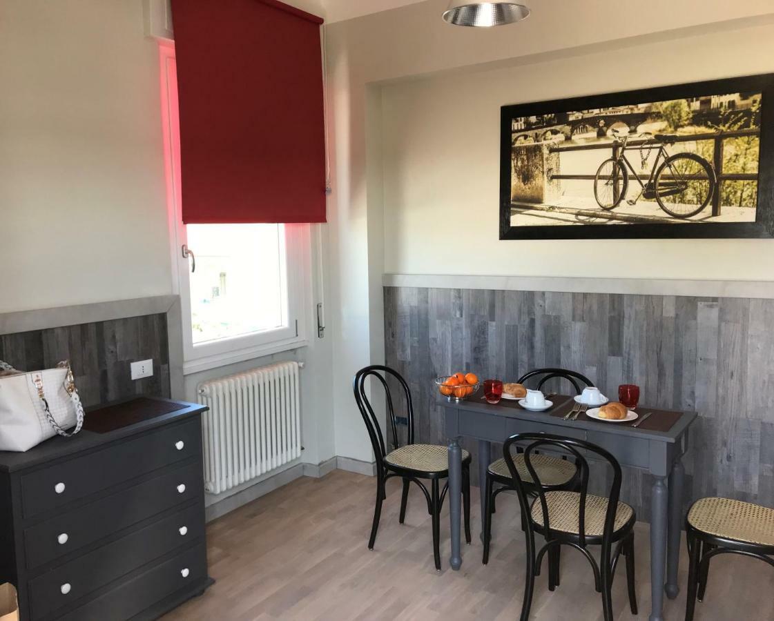 Garbini Fiera Apartment *