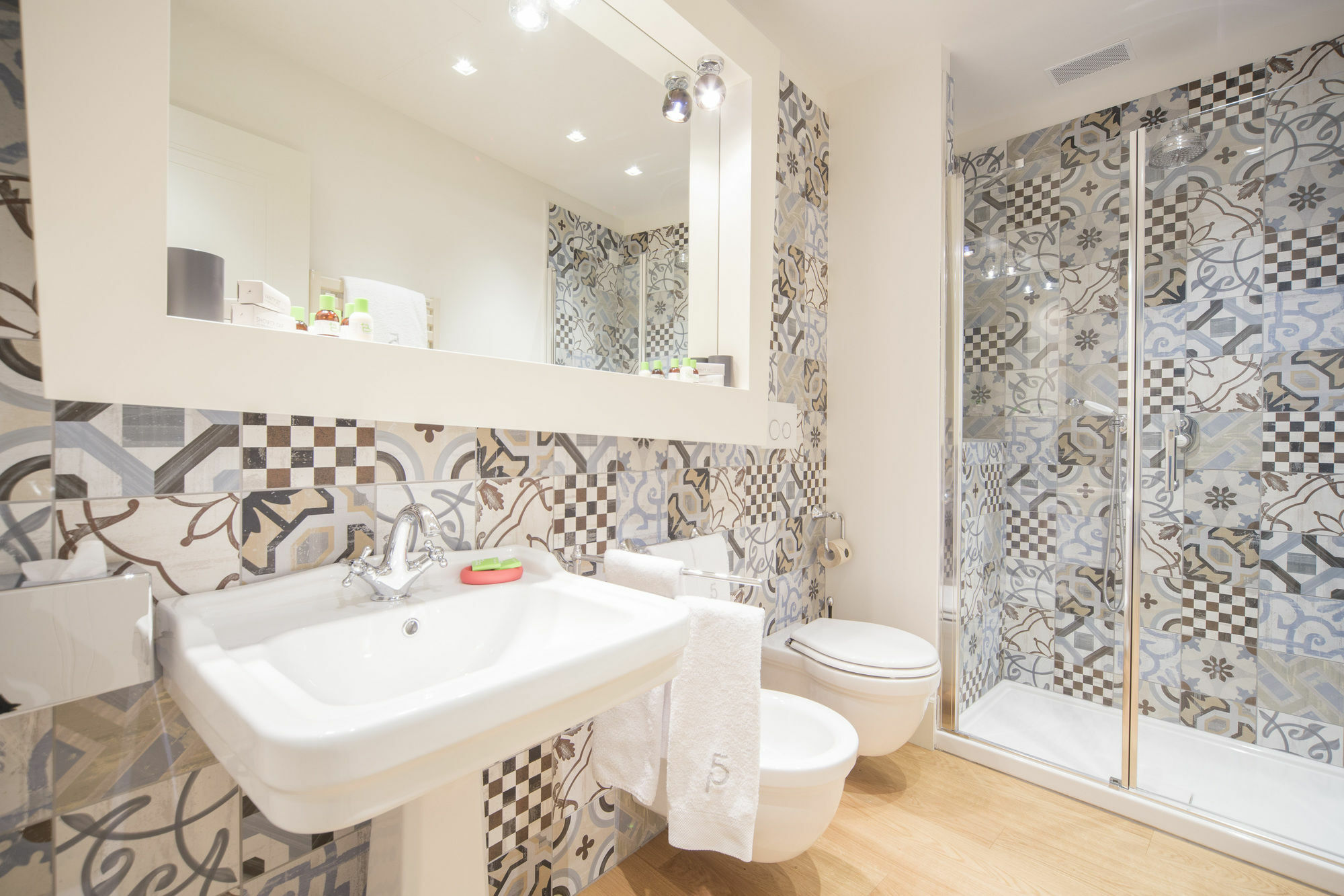 Cinque Guest house 3*