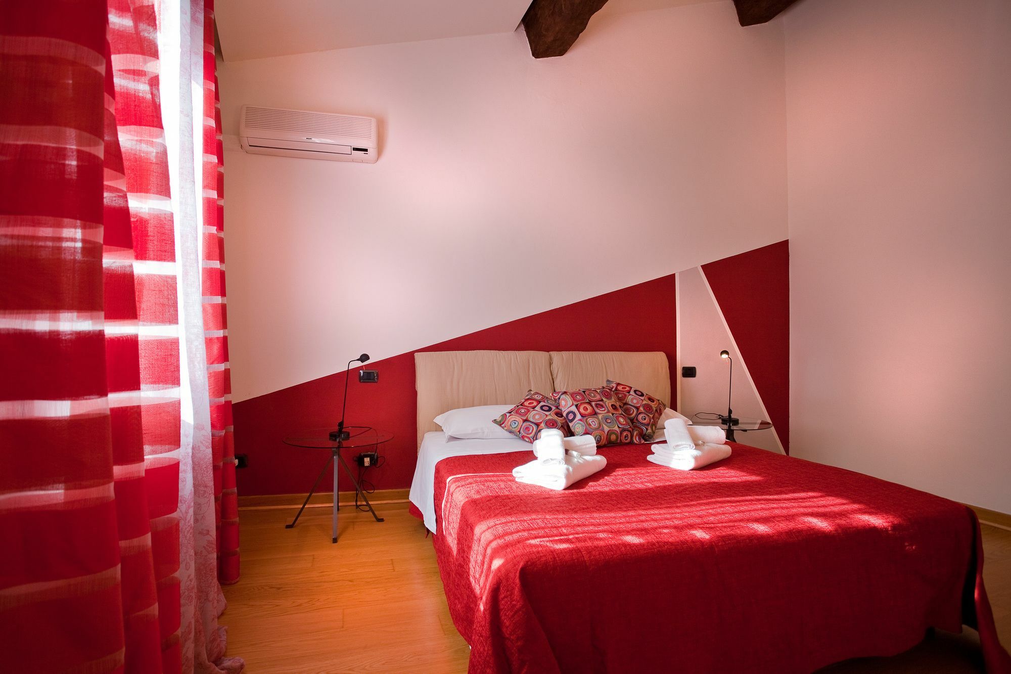 Apartment For Rent Red Theater Verona