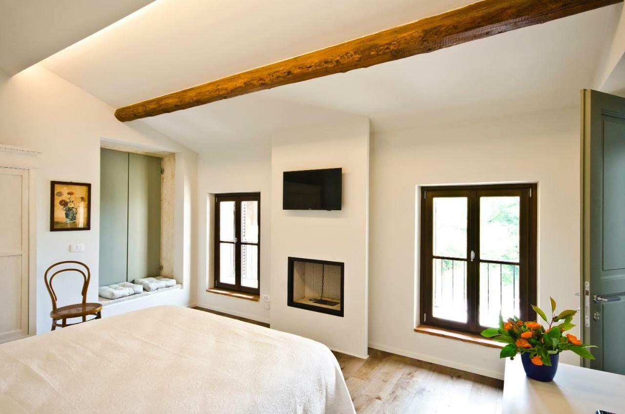Maatilamajoitukset Relais Ambrosetti *