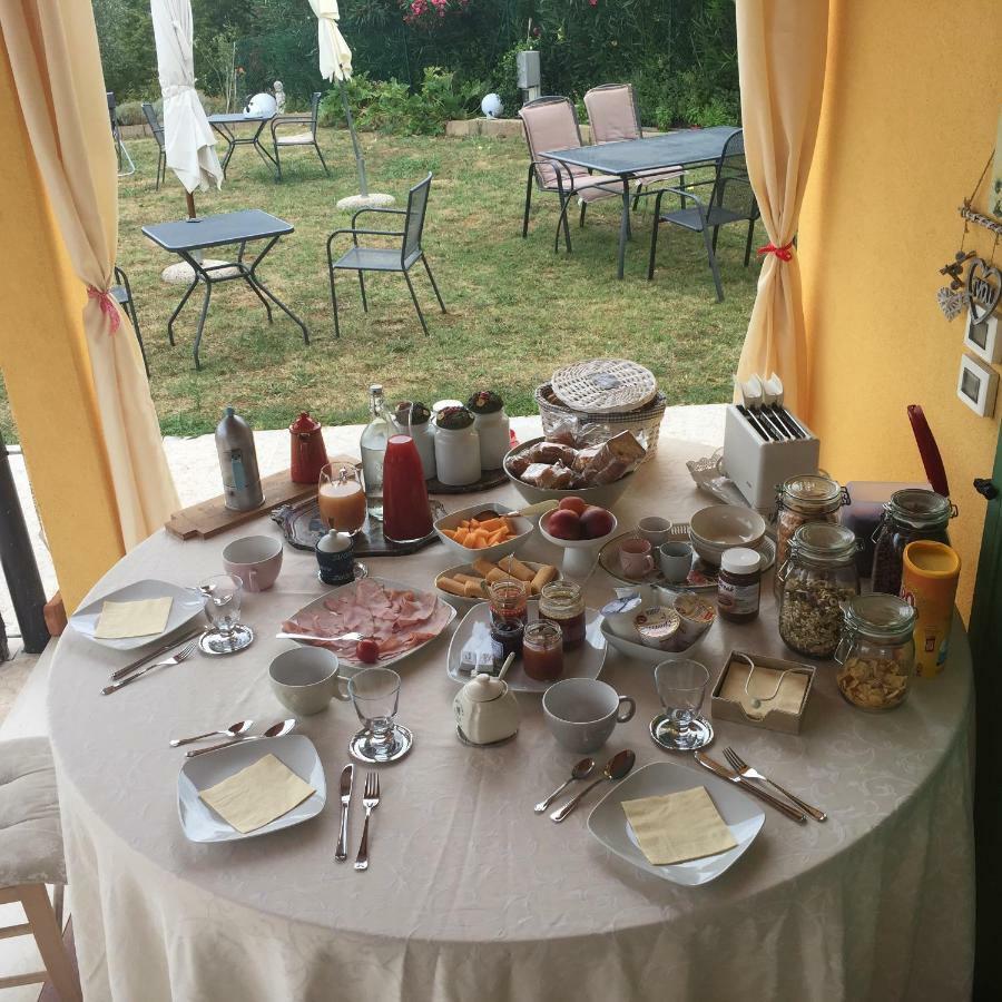 Agriturismo Macole Fattoria Con Spuntini Ở trang trại *