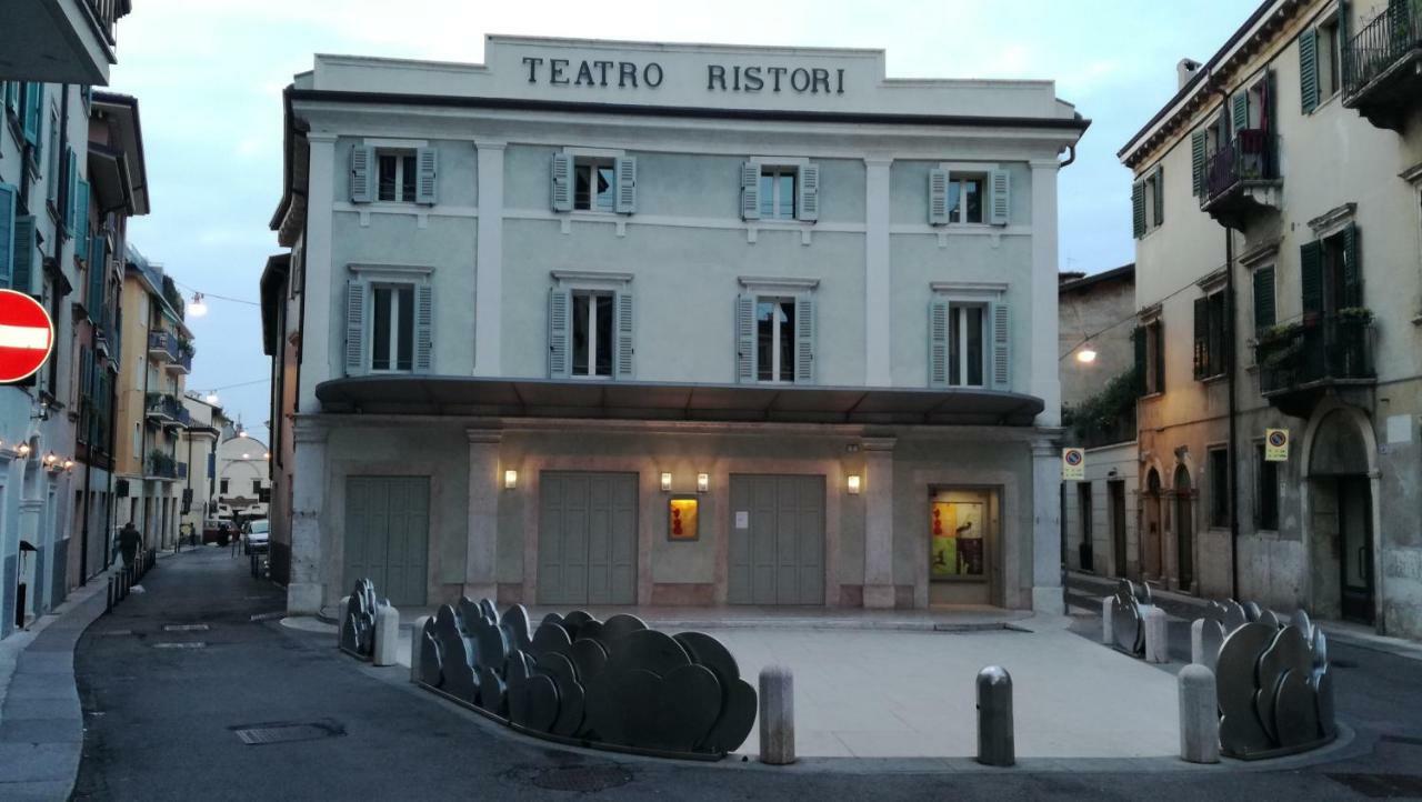 Apartment Relais + Private Parking Verona