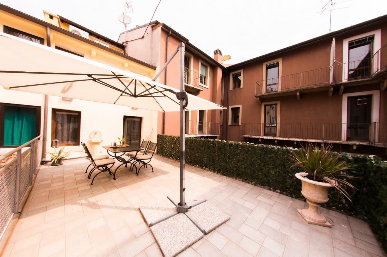 Arena Dreams Apartment *