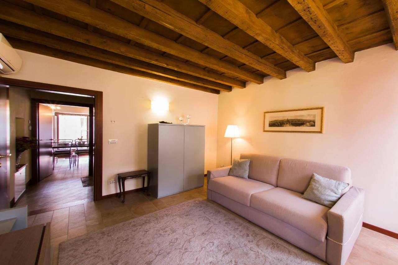 Apartment Arena Dreams *