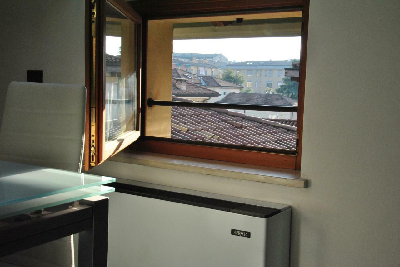 Relais + Private Parking Apartment Verona