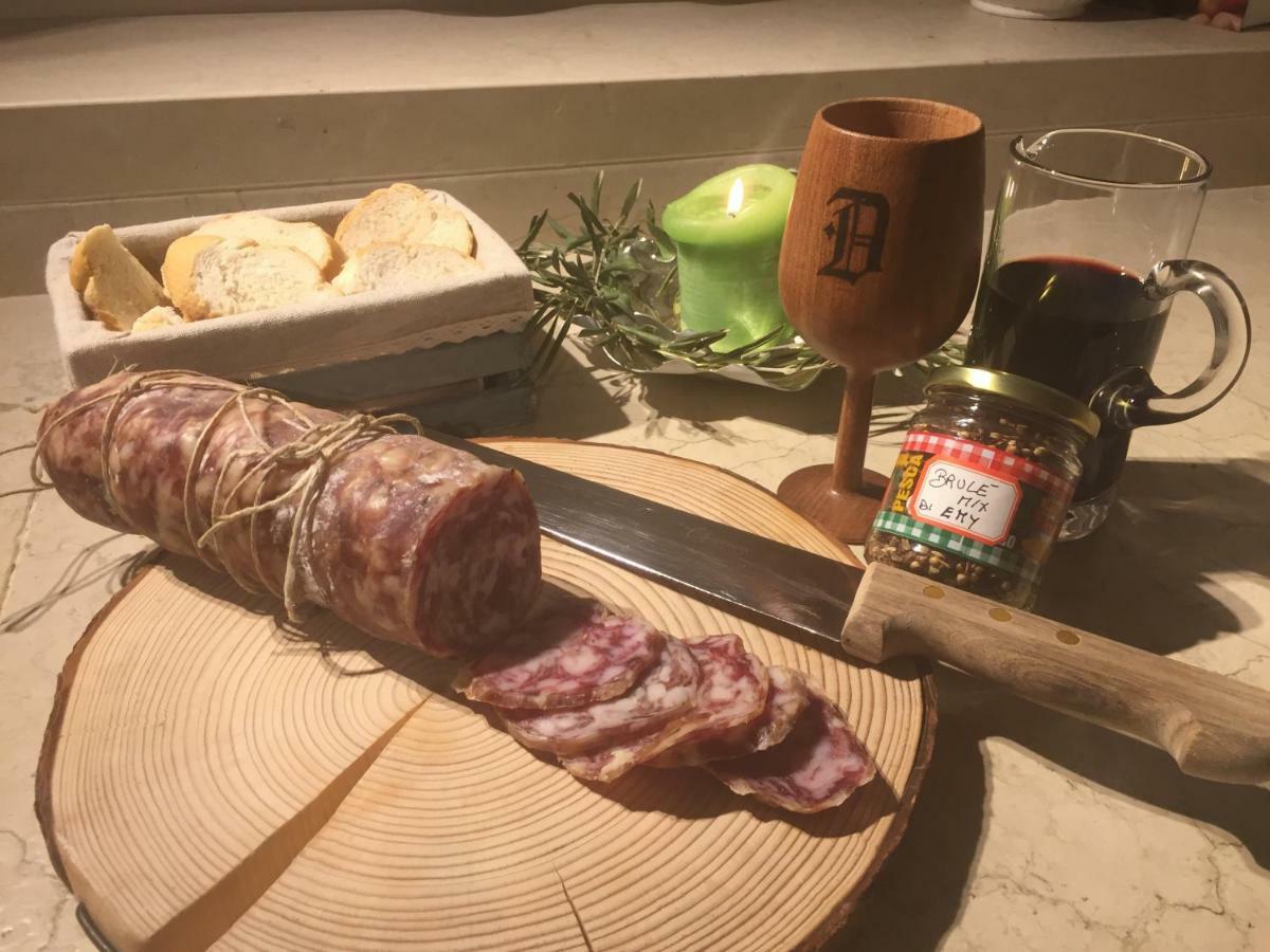 Agriturismo Macole Fattoria Con Spuntini Ở trang trại *