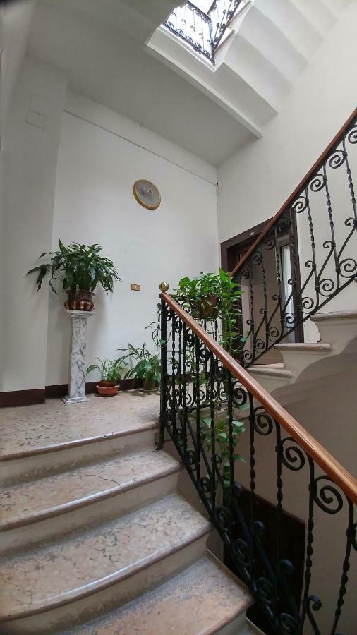 Al Teatro Apartment Verona