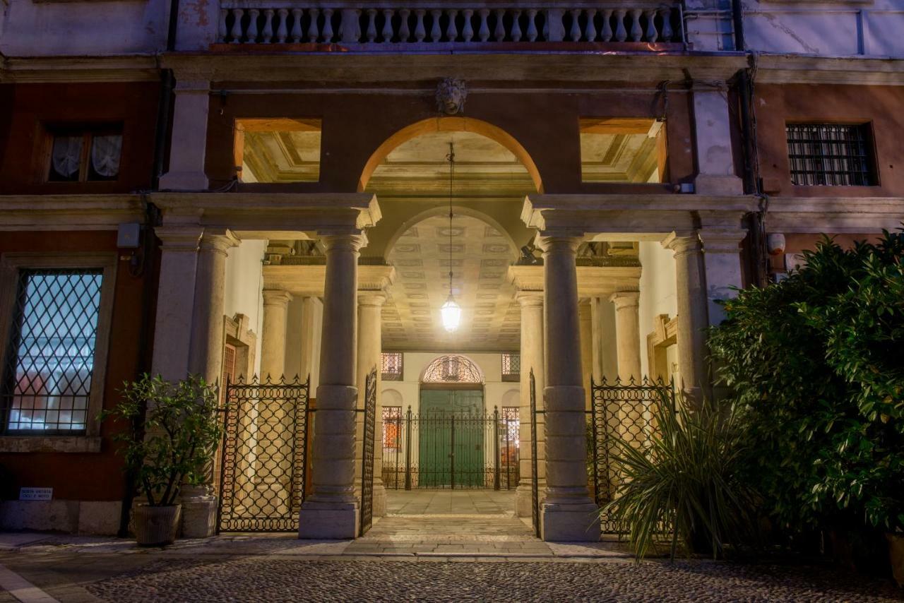 Il Cappello Di Giulietta Verona