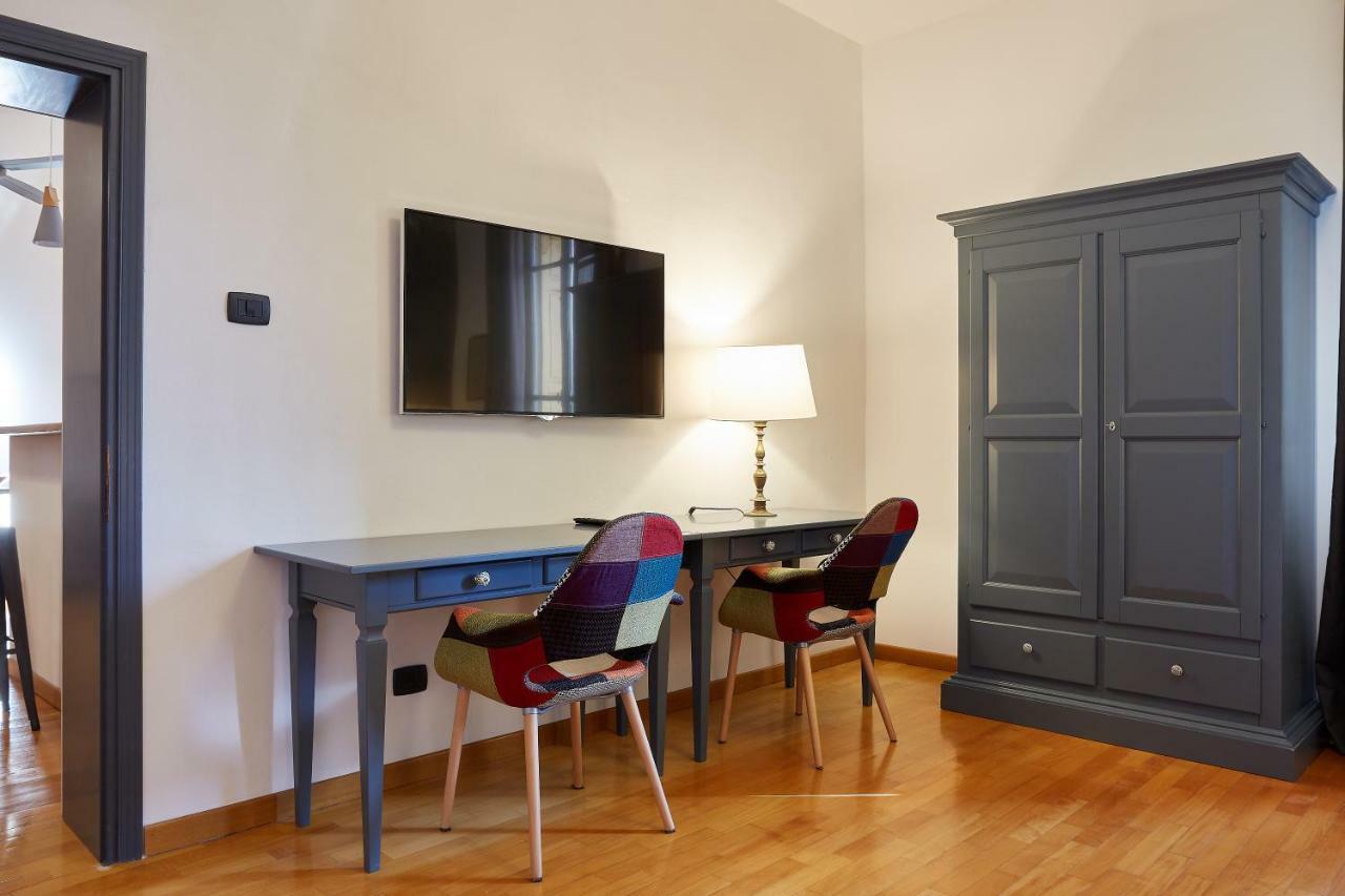 Casa All'universita Di -