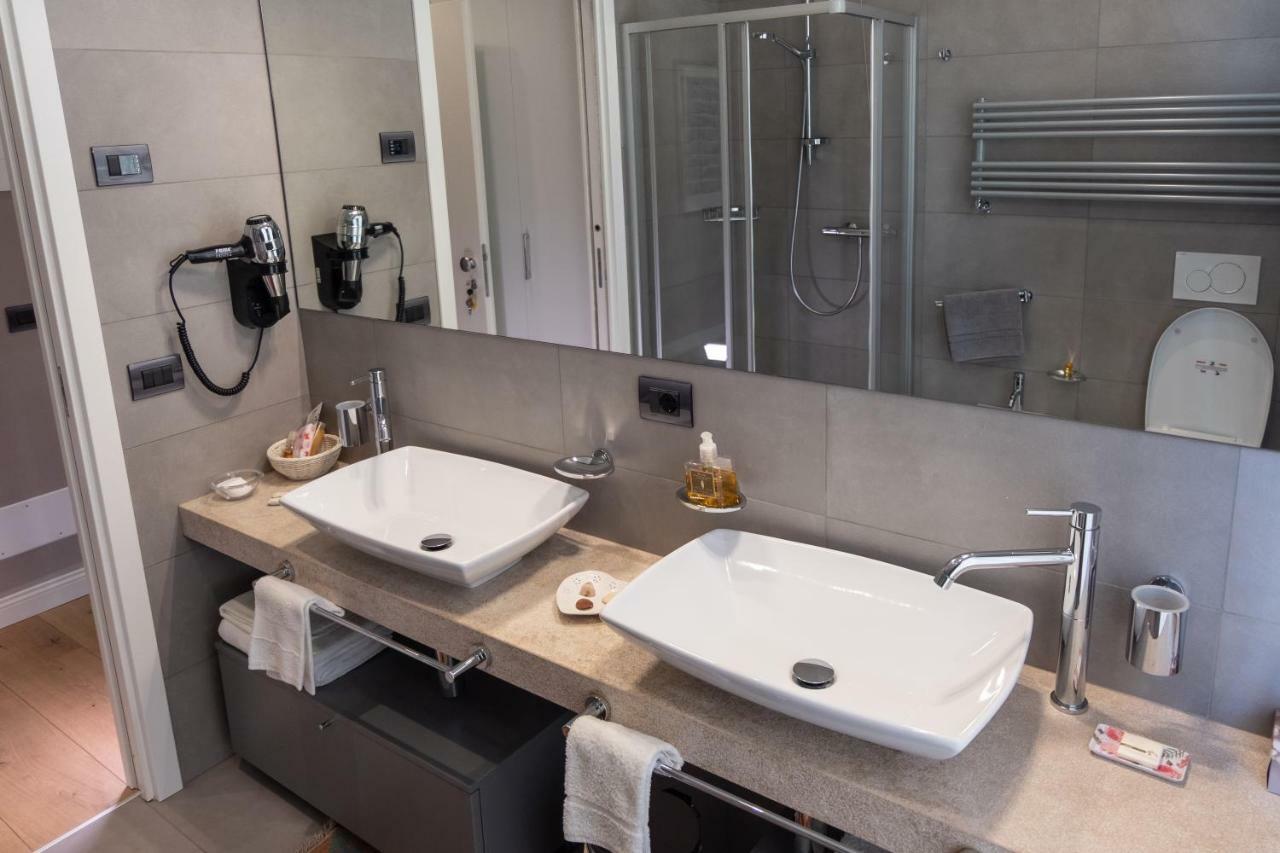 Guesthouset La Nuova Corte 2*