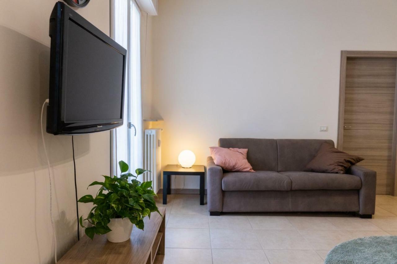 Domus - Ampia Residenza Filippini A Pochi Passi Dall'arena Huoneisto *