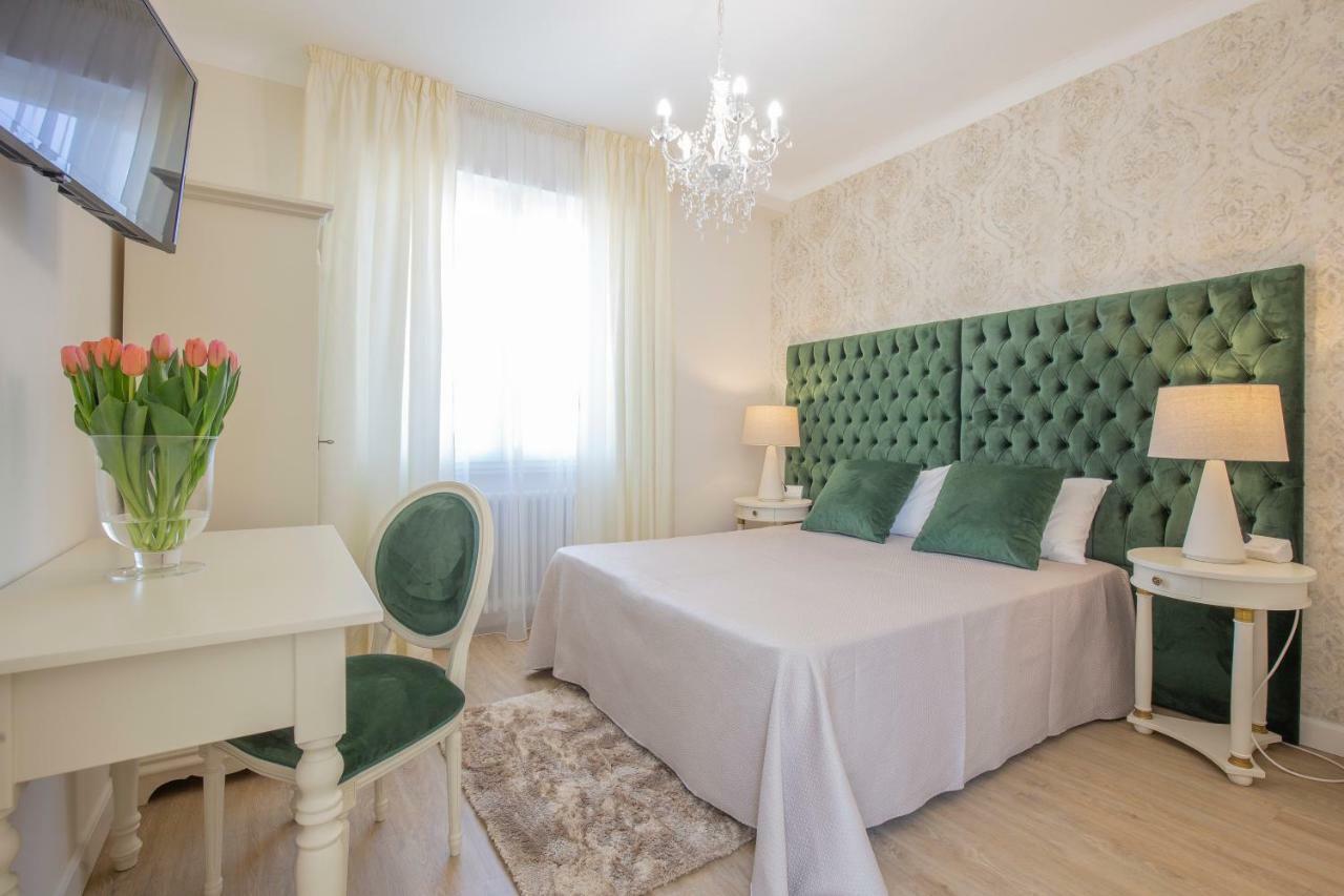 Appartement Crys: Apartments, Holiday, Business,