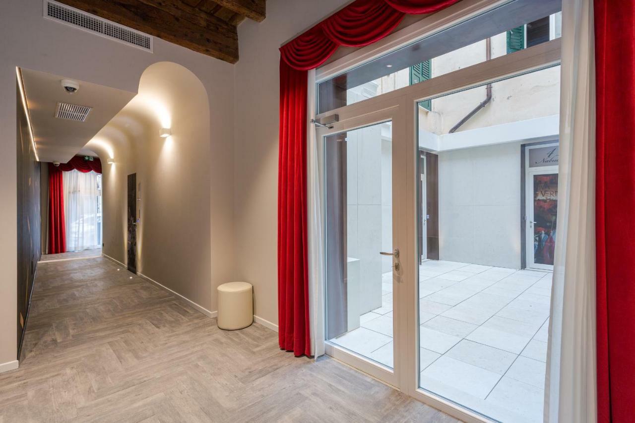 Italianflat - Theatrum And 2*