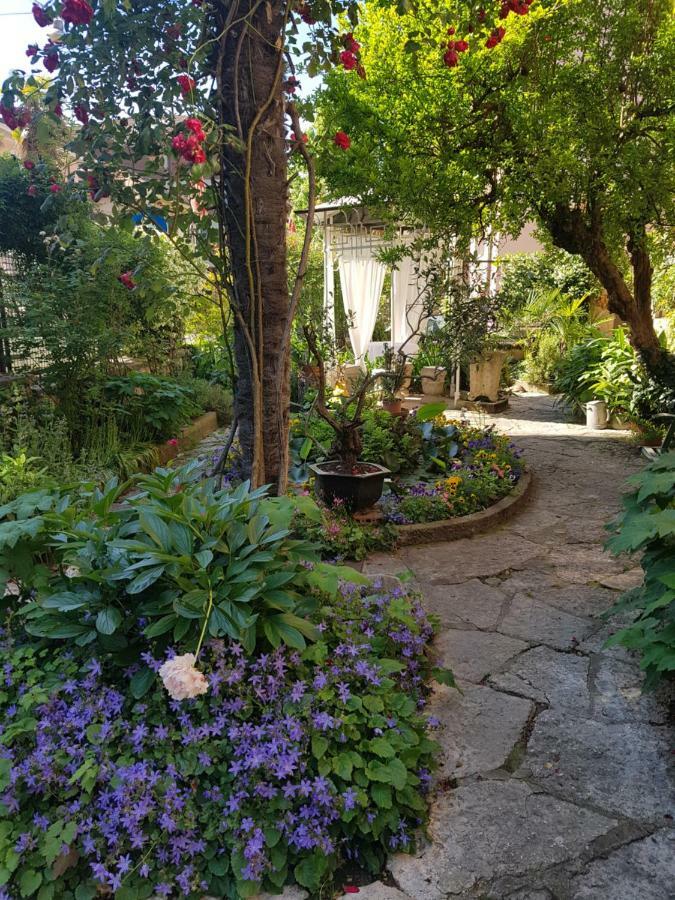 Al Gazebo Bed & Breakfast *