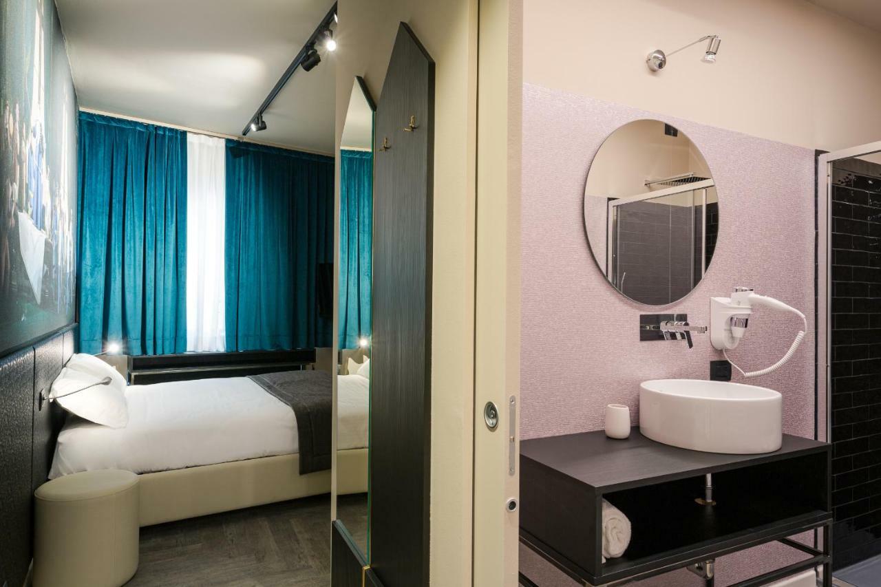Italianflat - Theatrum And