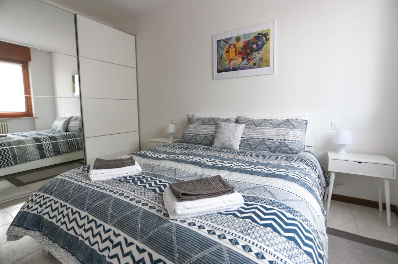 Mv Yellow Apartment Verona