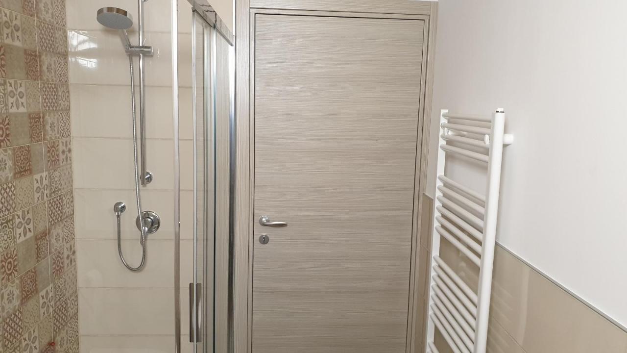 Apartment Dimora Rosso San Zeno - Wifi Veloce E Adatto Per Famiglie *